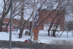«Мэр, спаси школу от мусора» — родители омских учеников просят помощи у городской администрации