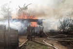 В Омске из-за сильного ветра два дачных дома сгорели как спички