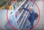 В Омске задержали дебошира, который пил спиртное и бил бутылки прямо в магазине (видео)