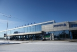Из-за сильного мороза аэропорт Нового Уренгоя не выпускает самолет с омичами