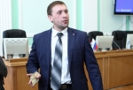 Омский депутат Ивченко, пытавшийся брать взятки могильными оградками, вошел в рабочую группу по решению проблем в похоронной сфере