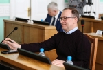 Омский предприниматель Федотов, лишенный депутатаского мандата, может пойти на праймериз по одному думскому округу с Фадиной