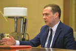 В Кремле ответили на идею Медведева об обязательной вакцинации