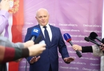 В повестке ближайшего заседания Совета Федерации пока нет вопроса о прекращении полномочий омского сенатора Виктора Назарова