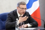 Омский губернатор подписал распоряжение о «стимулировании вакцинации» среди работающего населения