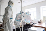 В Омской области за сутки увезли в больницу с коронавирусом 77 омичей