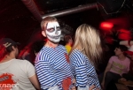 «Проведем летом»: из-за новых антиковидных мер омские клубы и бары отменяют празднование Хэллоуина