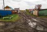 В омской деревне 3 года назад обрушилась дорога - прокуратура узнала об этом из СМИ 