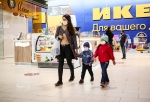 Из-за роста ОРВИ омичам рекомендуют надевать маски на детей в транспорте и ТЦ
