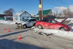 В Омске в аварии с такси пострадали двое взрослых и ребенок