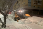 К уборке снега подключены все подразделения дорожного управления: в Омске устраняют последствия снегопада