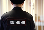 В Омске разыскивают седого мужчину, похитившего банковскую карту у 7-летней девочки