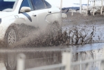«Летняя резина работает почти на пределе»: омским автовладельцам напомнили о сезонной смене шин