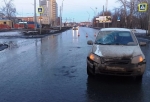В Омске 17-летнего юношу сбили на дороге — он попал в больницу