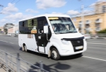 В Омске сегодня почти 500 автобусов начали ездить через центр по новым схемам