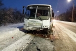 На Красноярском тракте в Омске произошло ДТП с автобусом – один человек госпитализирован в тяжелом состоянии
