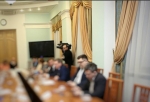 В омское правительство заказали комплекты штор за 4 миллиона рублей