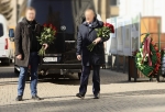 Омское правительство закупает памятные венки и гвоздики за 463 тысячи 