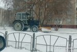 В Омске силами УДХБ ведется уборка улиц после сильнейшего снегопада