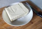 В омских магазинах «Светофор» нашли некачественную сметану и сливочное масло