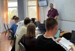 Рекордное число стобалльников в Омской области — лишь часть общей картины