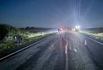 На омской трассе иномарка врезалась в трактор — погибла женщина