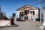 Возле омского кинотеатра «Маяковский» сносят пристройки
