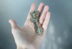 Рынок жилья в Омске вырос на 18% за месяц: данные Росреестра