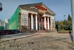 В Омске начали реставрировать кинотеатр «Маяковский»