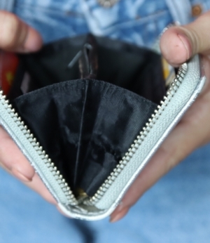 Жители Омской области тратят на поиск работы почти пять месяцев