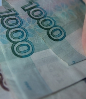 Более 40% омичей работает по вузовской специальности - опрос