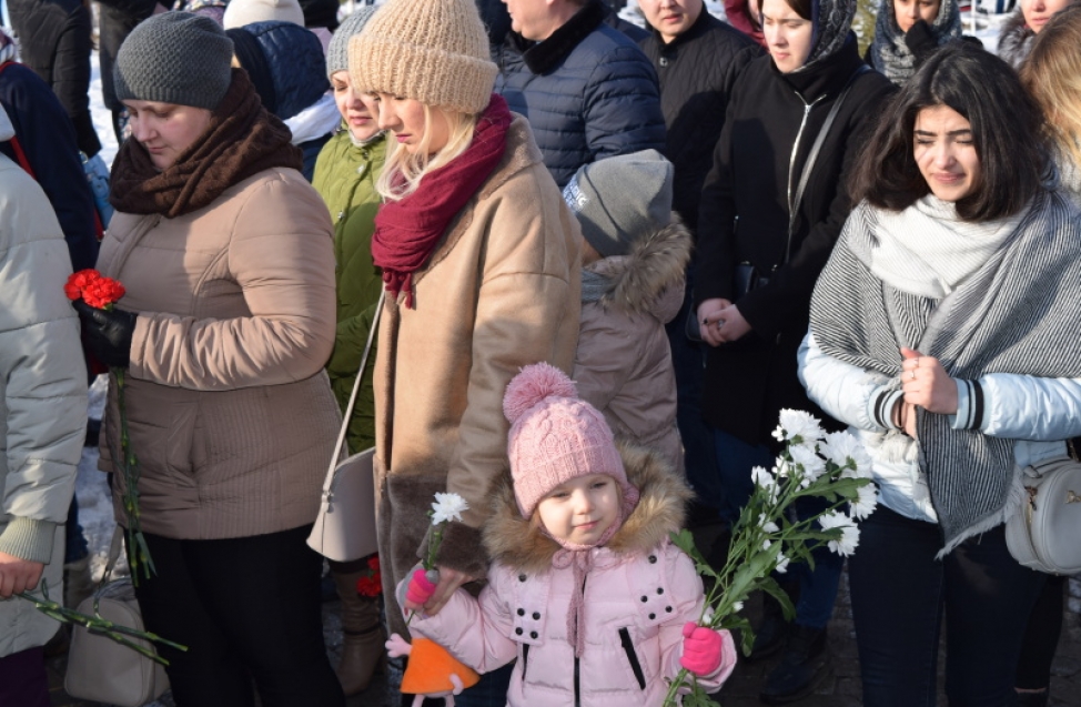 «Кемерово, Омск скорбит вместе с вами!»