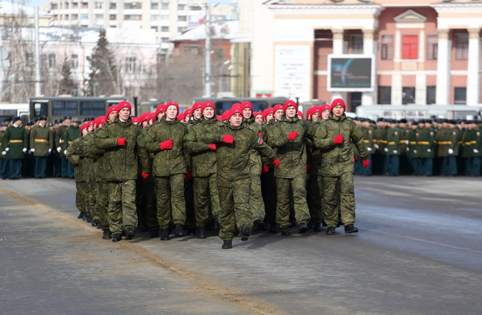 Ходят строем: африканские и российские солдаты построились и спели в Омске