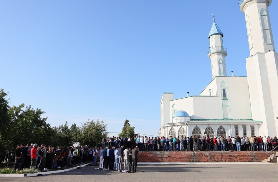 Омская мечеть. Первая городская Соборная мечеть Омск. Мечети Энгельс Курбан. Мечеть в Омске 20 линия. Соборная мечеть Ялты.