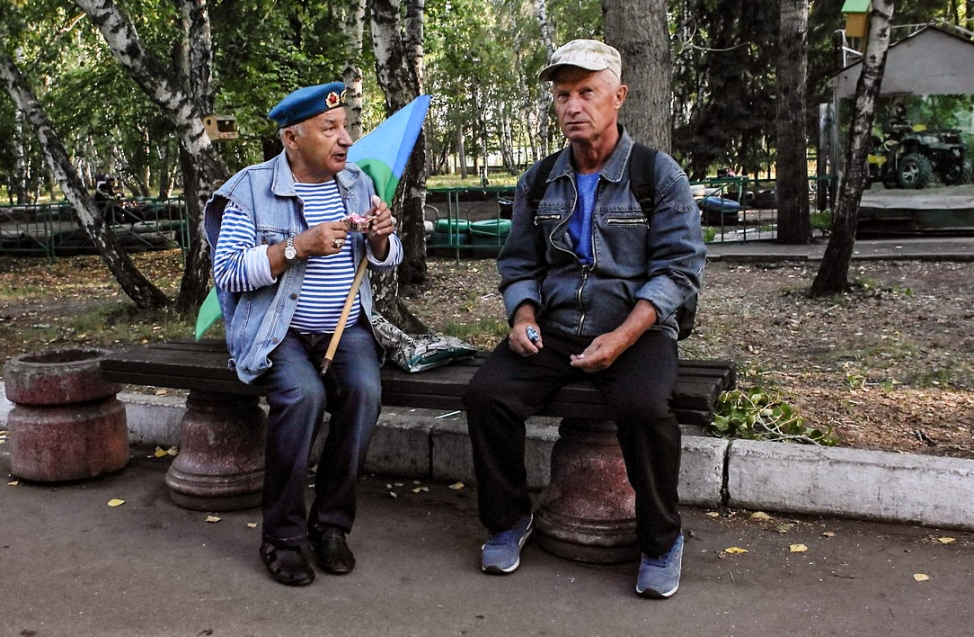 Приуныли, но не сдались: в Омске отпраздновали день ВДВ с неработающими фонтанами