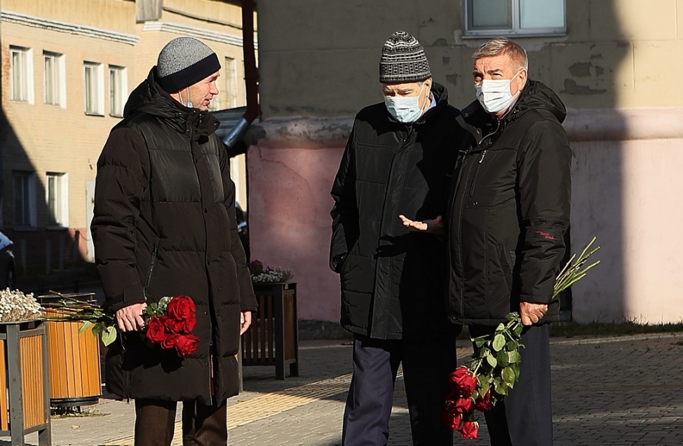 В Омске простились со строителем Николаем Лицкевичем - похороны собрали вместе практически всех бывших чиновников 