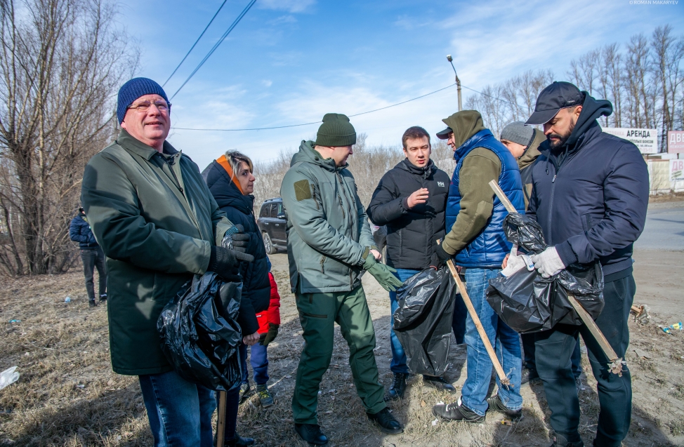 Как омские чиновники наводили чистоту в Нефтяниках (ФОТО)