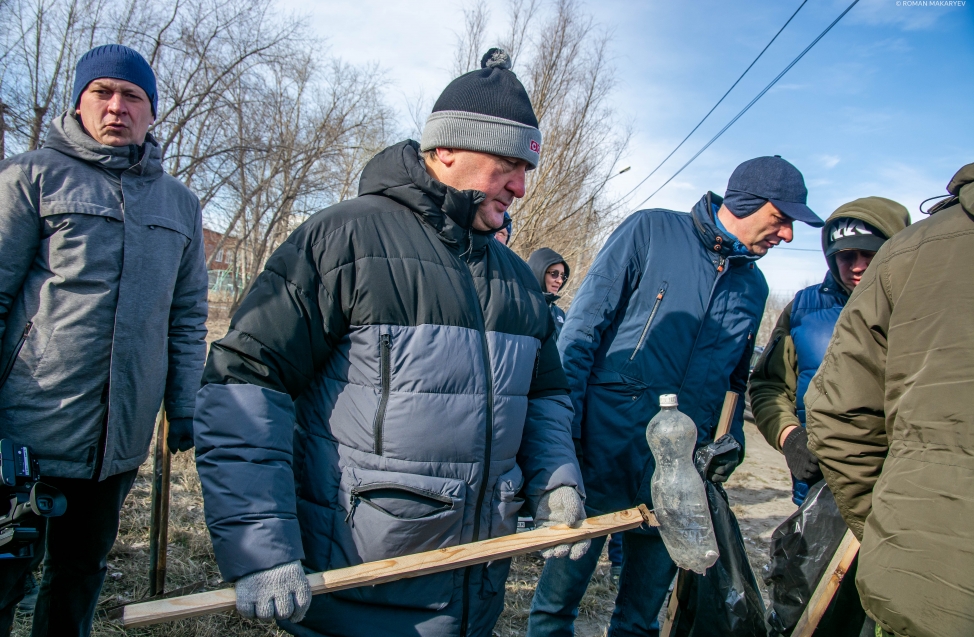 Как омские чиновники наводили чистоту в Нефтяниках (ФОТО)