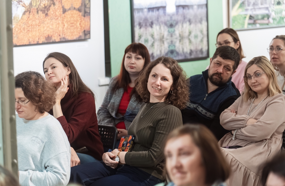 «Читателя обязательно нужно обмануть»: прошла презентация книги омских авторов «Лисы не строят нор» 