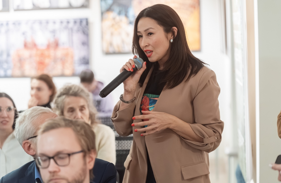 «Читателя обязательно нужно обмануть»: прошла презентация книги омских авторов «Лисы не строят нор» 