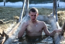Слезы, сопли, слюни: фоторепортаж «НО» с крещенских купаний
