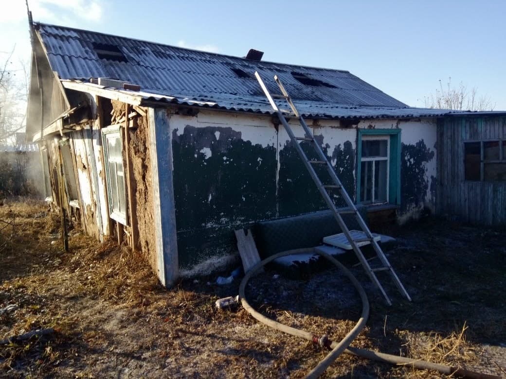 Славянка нововаршавский. Село Славянка Омская область. Омская область Нововаршавский район село Славянка. Нововаршавский район пожар. Д Славинка Нововаршавский район.