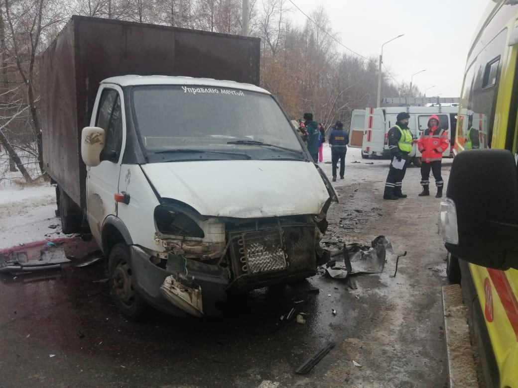 На Красноярском тракте омич устроил массовое ДТП с погибшими | 22.11.2021 |  Омск - БезФормата